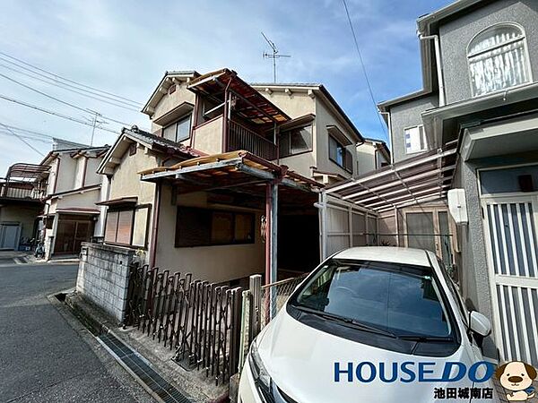 外観：327001690106