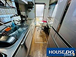 兵庫県川西市大和西１丁目