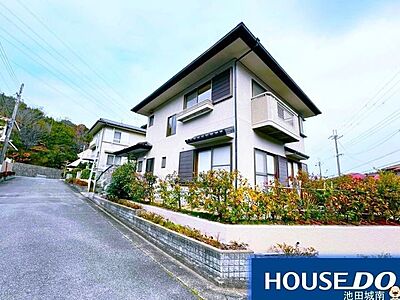 外観:角地で解放感たっぷり♪♪ 外観:角地で解放感たっぷり♪♪
