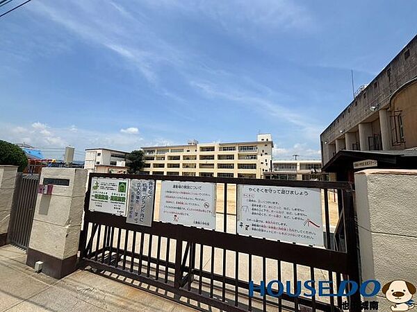 池田市立北豊島小学校 910m