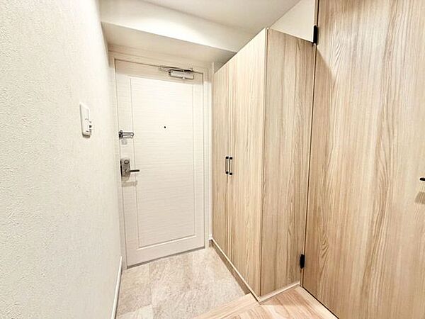 シューズボックスがあり、いつでも玄関はスッキリに保てます♪
