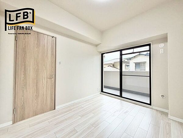 洋室を拡大表示