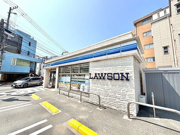 ローソン逗子七丁目店 徒歩8分。 600m