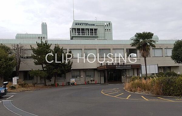 独立行政法人地域医療機能推進機構横浜保土ケ谷中央病院 徒歩16分。 1250m
