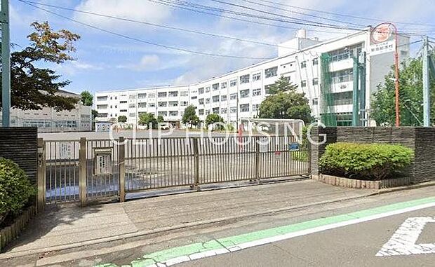 横浜市立小雀小学校 徒歩10分。 730m