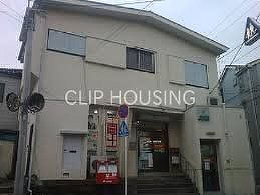 横浜霞ケ丘郵便局 徒歩9分。 690m