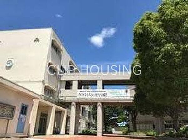 横浜市立浜中学校 徒歩20分。 1540m