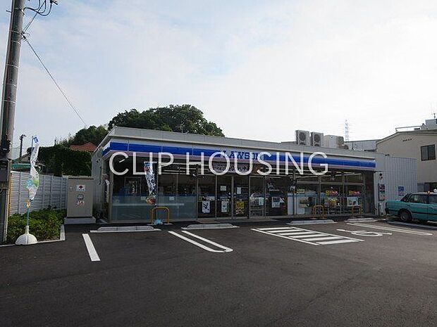 ローソン戸塚町大坂下店 徒歩17分。 1310m