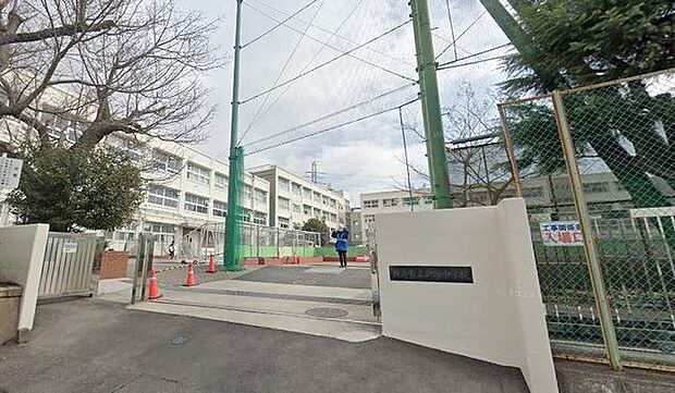 横浜市立戸塚中学校 徒歩22分。 1700m