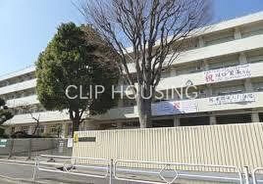 横浜市立丸山台中学校 徒歩15分。 1160m