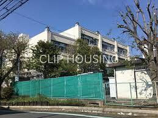 横浜市立新井中学校桜坂分校 徒歩14分。 1050m