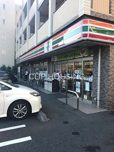 セブンイレブン横浜茅ケ崎東3丁目店 徒歩4分。 260m