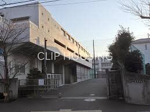 横浜市立岩崎中学校 徒歩12分。 920m