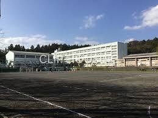 横浜市立都岡中学校 徒歩18分。 1380m