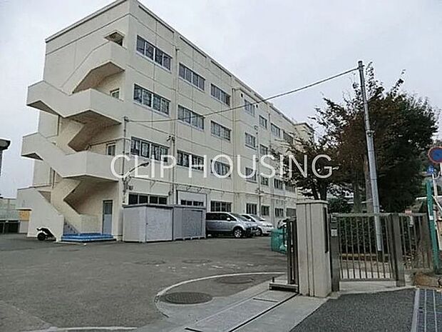 横浜市立小菅ケ谷小学校 徒歩7分。 500m