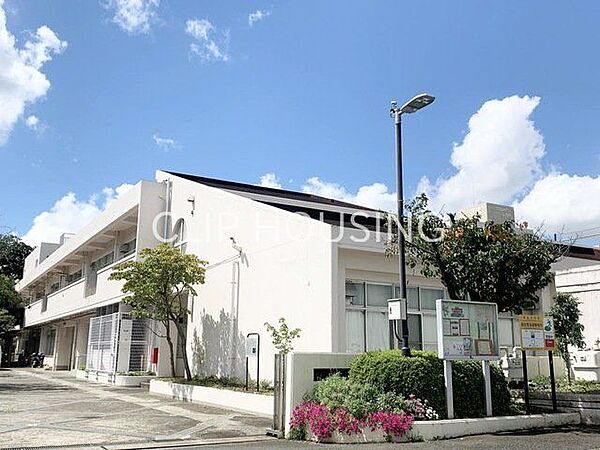 横浜市立高田中学校 徒歩14分。 1080m