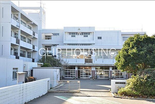 横浜市立栗田谷中学校 徒歩19分。 1510m