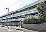 周辺：横浜市立浦島丘中学校 徒歩12分。 920m