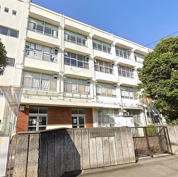 横浜市立泉が丘中学校 徒歩19分。 1450m