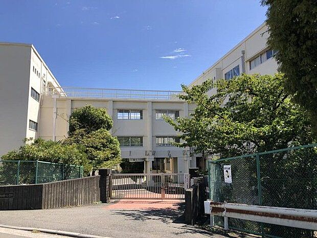 横浜市立洋光台第一小学校 徒歩5分。 350m