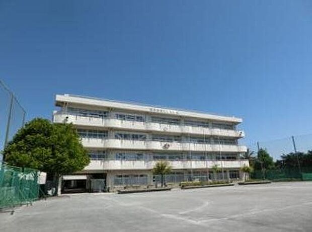 横浜市立汲沢中学校 徒歩6分。 440m