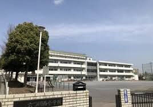 横浜市立六つ川小学校 徒歩11分。 880m