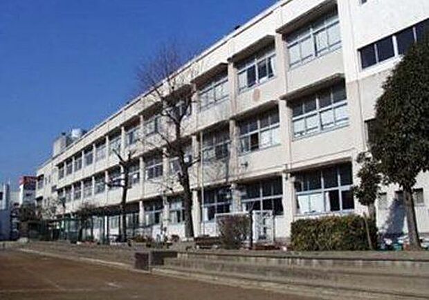 横浜市立富岡小学校 徒歩7分。 540m