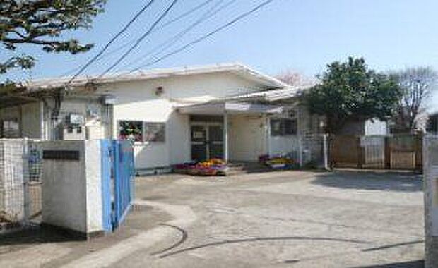 鳩の森愛の詩宮沢保育園 徒歩9分。 700m