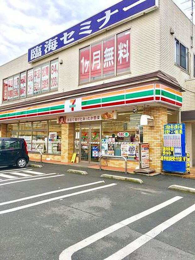 セブンイレブン横浜日の森店 徒歩6分。 480m