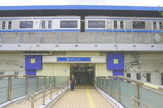 上永谷駅(横浜市営地下鉄 ブルーライン) 徒歩24分。 1850m