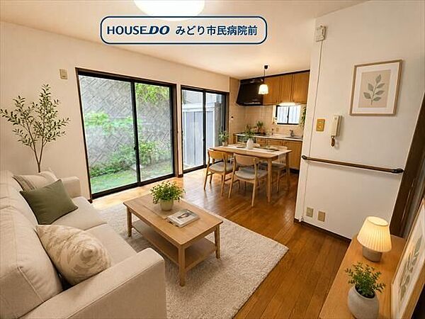 10.5帖：明るい陽差しがうれしいリビング。大窓からの見晴らしも気持ちいいです※実際の写真に家具や調度品をCG合成したものです。家具等は販売に含まれておりません。