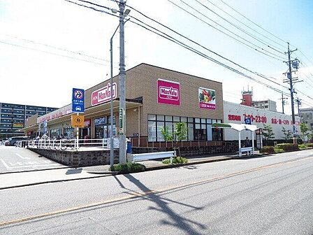 マックスバリュ鳴子店地下鉄桜通線「鳴子北」駅より徒歩9分。営業時間 7:00〜23:00駐車場 91台毎月20日、30日はお客様感謝デー!火水曜市で、均一商品盛りだくさん! 400m