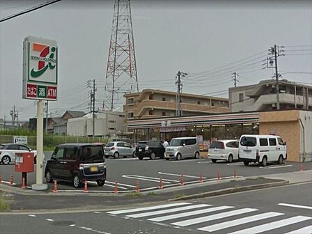 セブンイレブン名古屋大高南店【スローガンは「近くて便利」。地域の人へのサービスを重視し、配達サービスにも力を入れている。(電子マネー利用可 ATMあり ネット通販あり)nanacoポイントサービス…