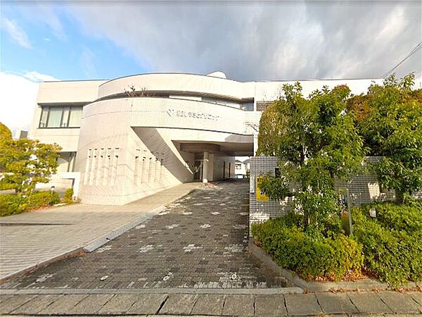 第2しもざとクリニック診療科目：内科、人工透析内科、腎臓内科診療時間：月～土　9：00～12：00※人工透析内科　月～土8：30～17：00　月・水・金17：00～22：00駐車場：2 560m