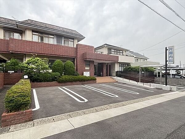 片岡内科【月・火・水・金9：00-12：00、17：00-19：00　木・土9：00-12：00　名鉄「有松駅」より北方へ徒歩約15分、市バス「鳥澄」停留所より南へ徒歩約3分　駐車場14台完備】…