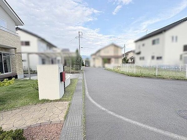 前面道路含む現地写真
