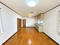 黒部市前沢　戸建て 3LDKのリビング/ダイニング