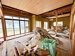 滑川市上小泉　戸建て 5LDKの室内