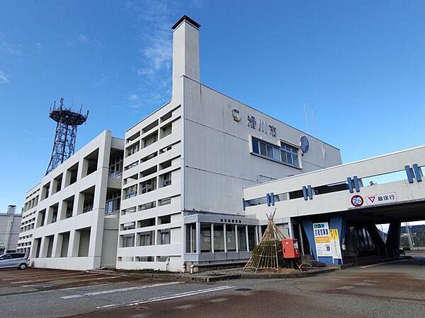 滑川市役所まで1.4km 1400m