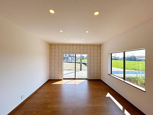 【リフォーム済】リビング別角度です。