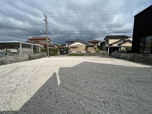 北側からの写真です。