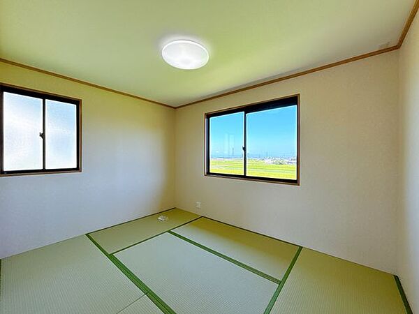 【リフォーム済】2階の和室です。
