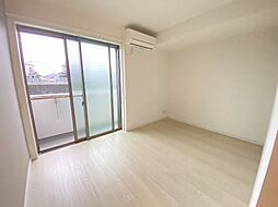 エルグランド津久野 102 1階1Kのリビング/ダイニング