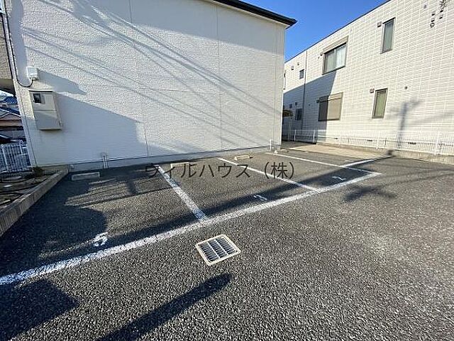 5 / 11