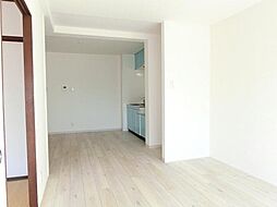 アルモカーサ新金岡 2階2LDKのリビング/ダイニング