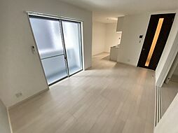 ＡＶＡＮＴＩＯ　ＡＳＡＫＡＹＡＭＡ 2階2LDKのリビング/ダイニング