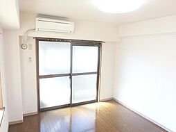 コスモ 4階1Kのリビング/ダイニング