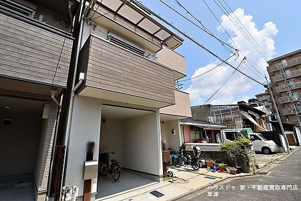 外観：326000214296