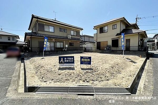 陽当たりの良いこの場所が、家族の特等席。明るい光に包まれて始まる、新しい毎日