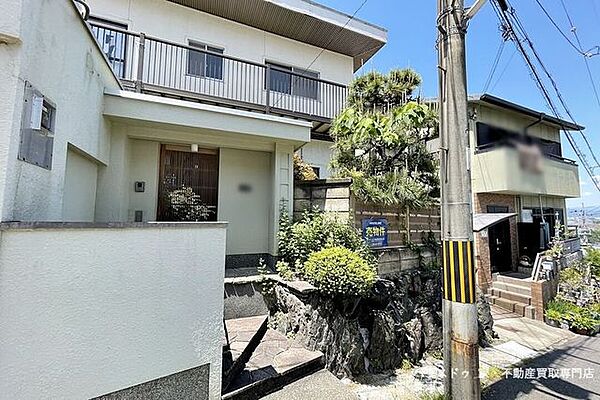 あなたの「好き」を詰め込んで。建築条件なしの地で、理想の暮らしをデザイン。